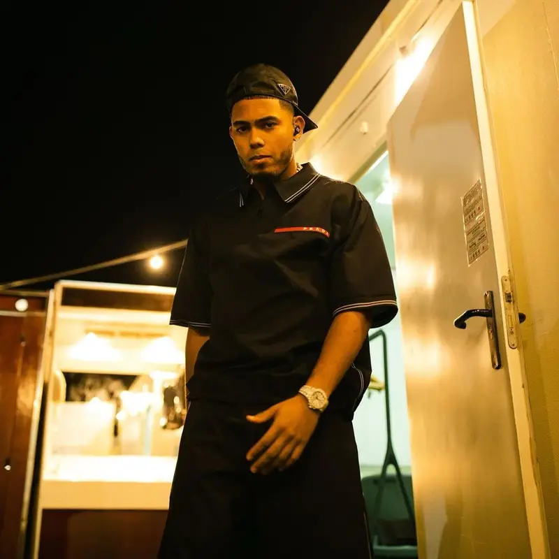 Myke Towers outfit in Supreme, Prada, and Nike, 2021
