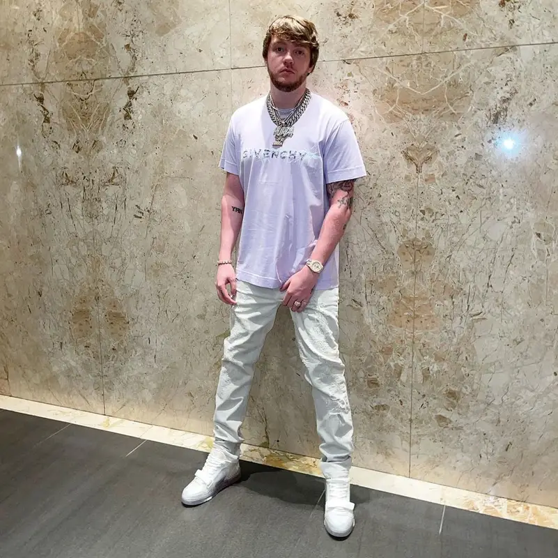 Murda Beatz outfit in Givenchy and Louis Vuitton, 2021