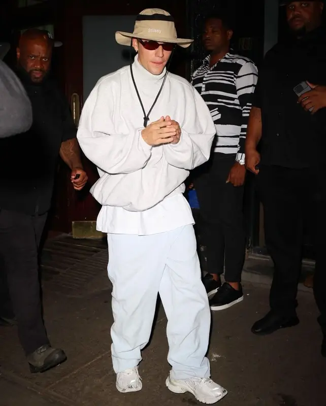 Justin Bieber outfit in Drew House, Balenciaga, and Stussy, 2021