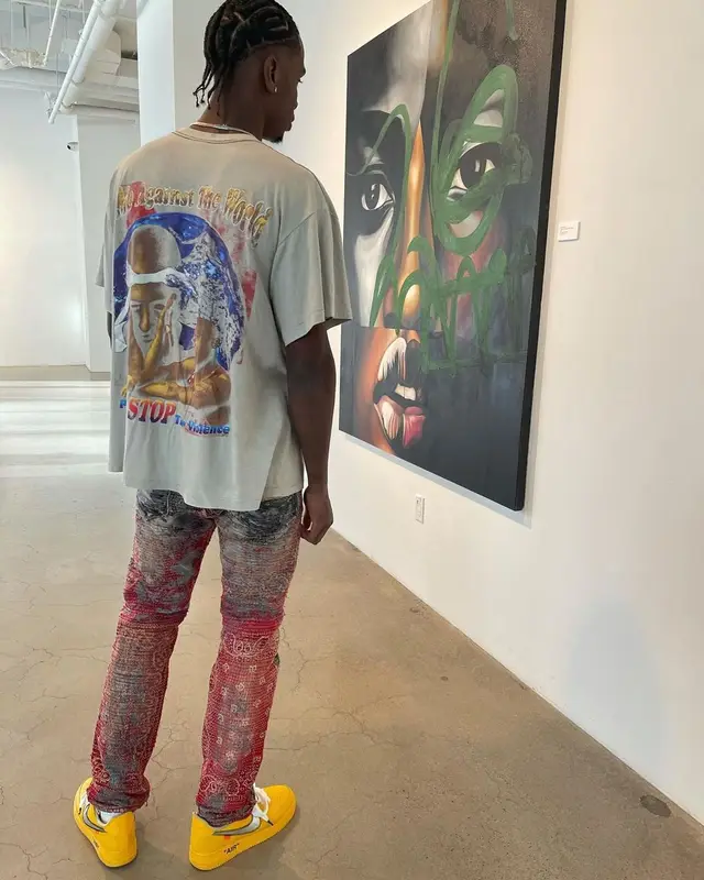 Shai outfit in Vintage, Nike, and Off-White, 2021