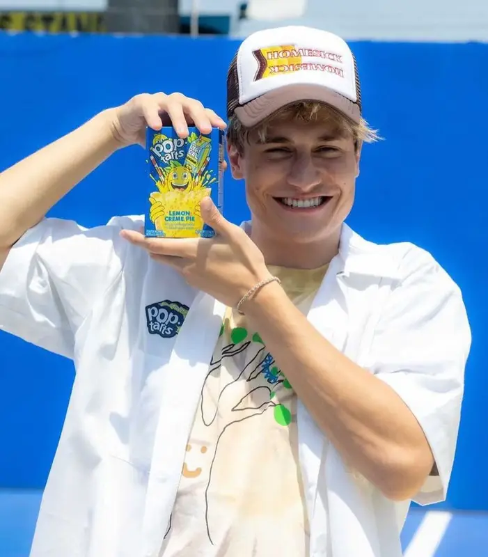 Cole Bennett outfit in Homesick, 2021