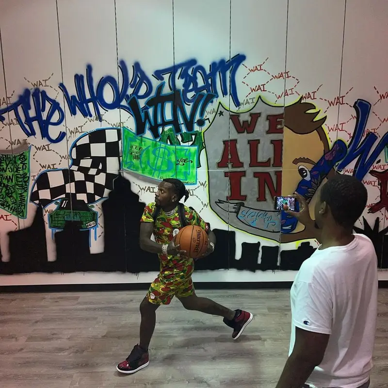 Sauce Walka outfit in Nike and Bape, 2021
