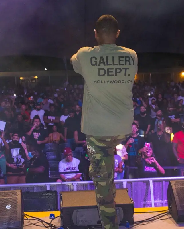 Fabolous outfit in Gallery Dept., Nike, and Cartier, 2021