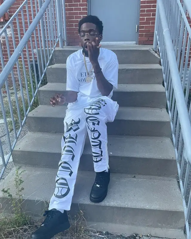 Seddy Hendrinx outfit in Supreme, Cartier, and Nike, 2021