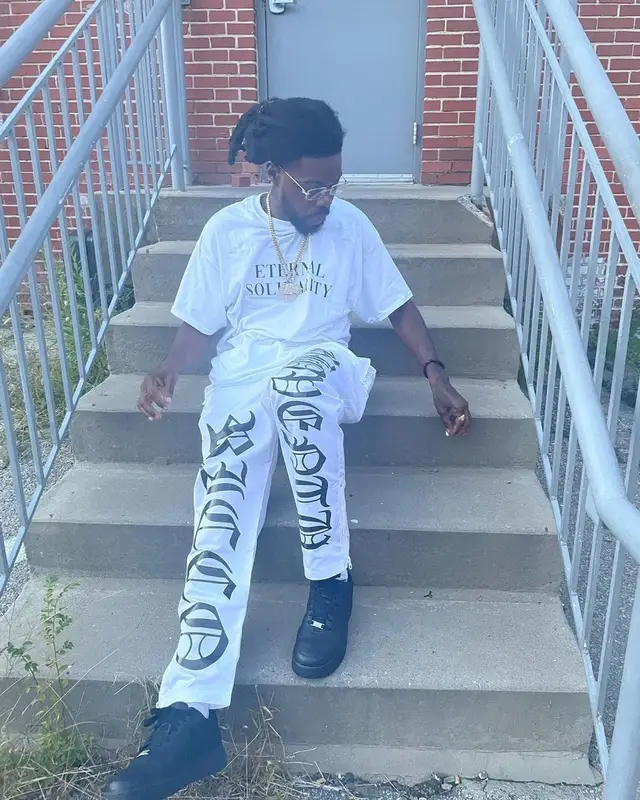Seddy Hendrinx outfit in Supreme, Cartier, and Nike, 2021