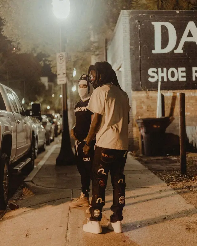 Seddy Hendrinx outfit in Evisu, Nike, and Cartier, 2021