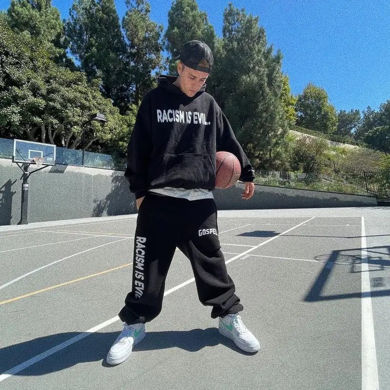 Justin Bieber outfit in Nike and Simple Gospel, 2021