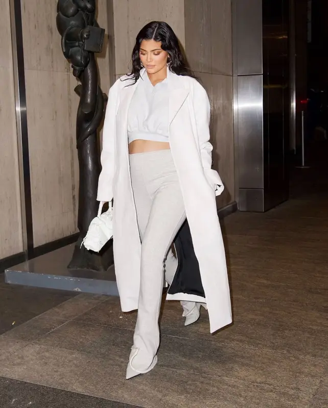 Kylie Jenner outfit in Alexander Wang, Off-White, and Balenciaga, 2021