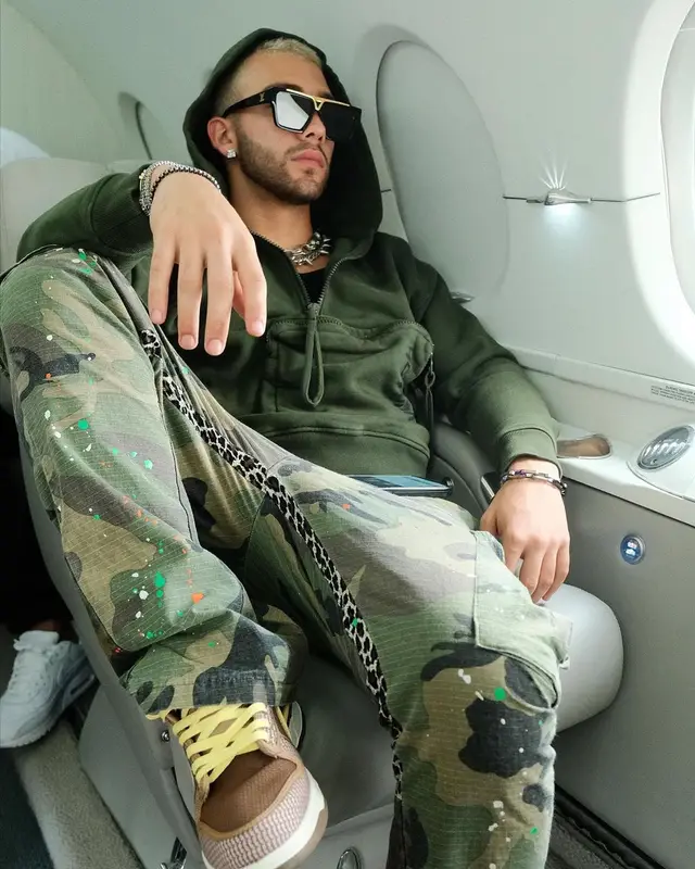 Manuel Turizo outfit in Gallery Dept., Nike, and Louis Vuitton, 2021