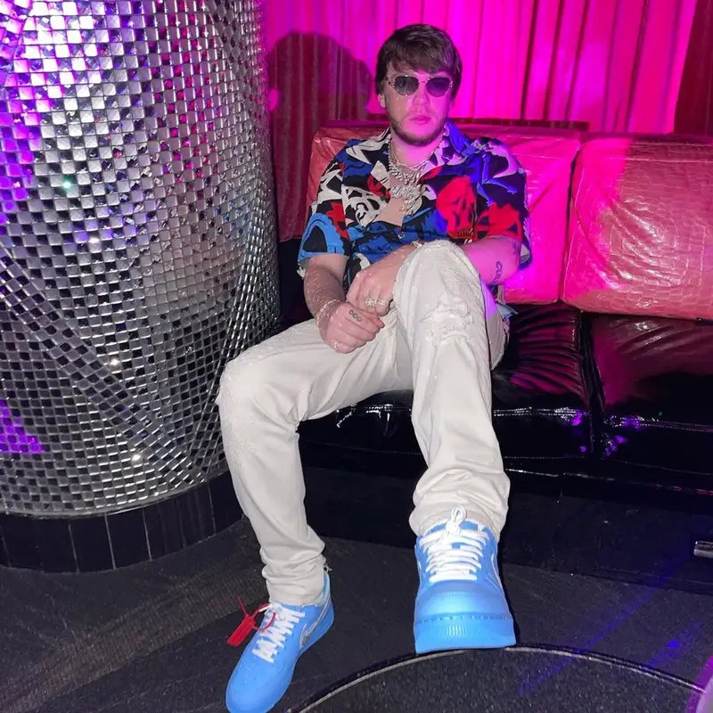 Murda Beatz outfit in Alexander McQueen, Givenchy, and Nike, 2021