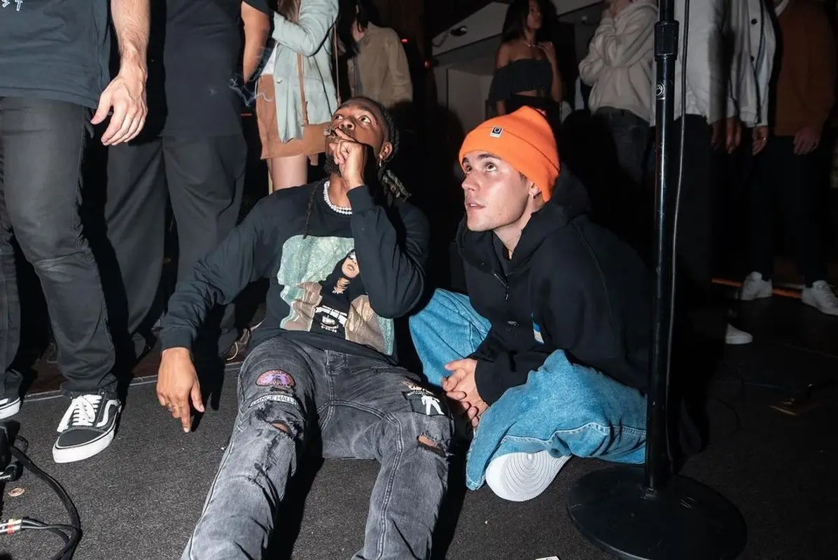 Justin Bieber outfit in Simple Gospel, Balenciaga, and Nike, 2021