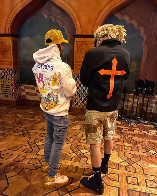 Ronny J outfit in Gallery Dept., Nike, and Off-White, 2021