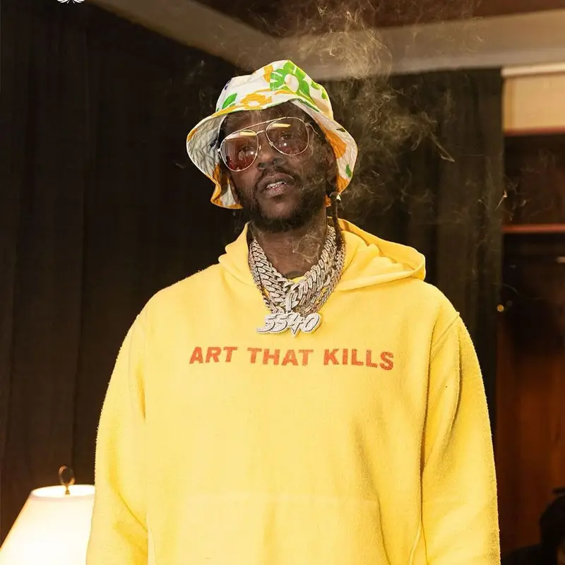 2 Chainz outfit in Supreme, Gucci, and Gallery Dept., 2021
