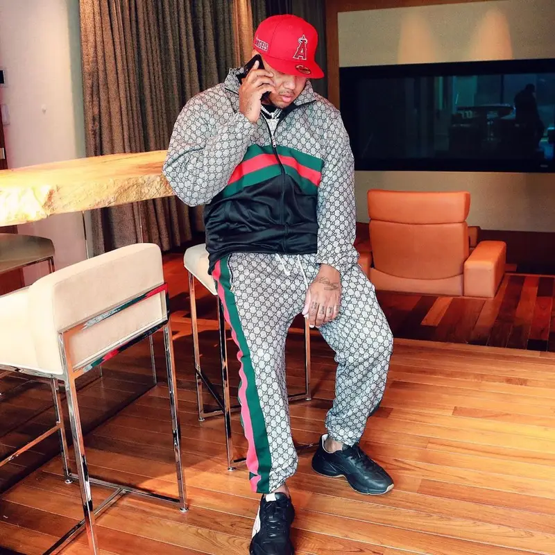 Mazi Vs outfit in Gucci and New Era, 2019