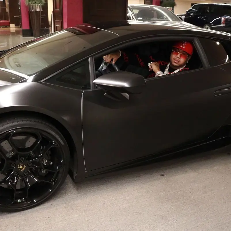 Mazi Vs outfit in Balenciaga, Cartier, and New Era, 2021