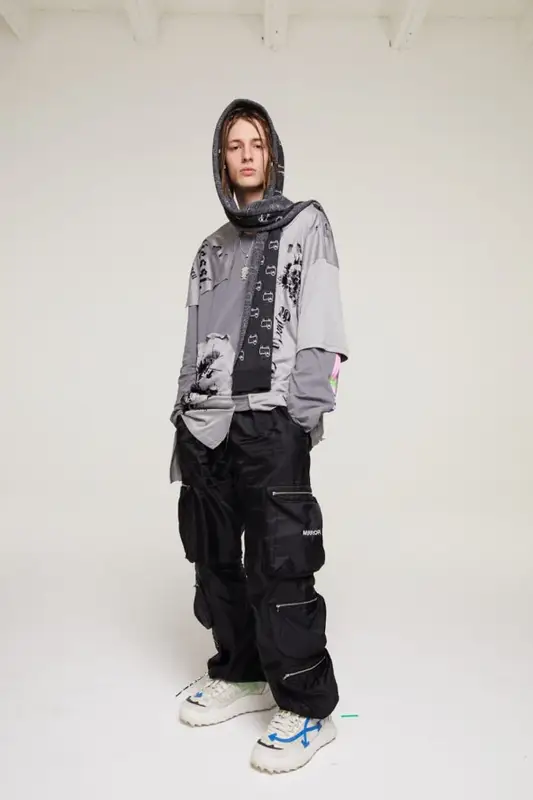 Маленький Ярче outfit in Ecobasick, Off-White, and Woolrich, 2021