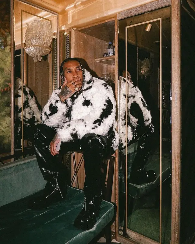 Tyga outfit in Cout De La Liberte and Bottega Veneta, 2021