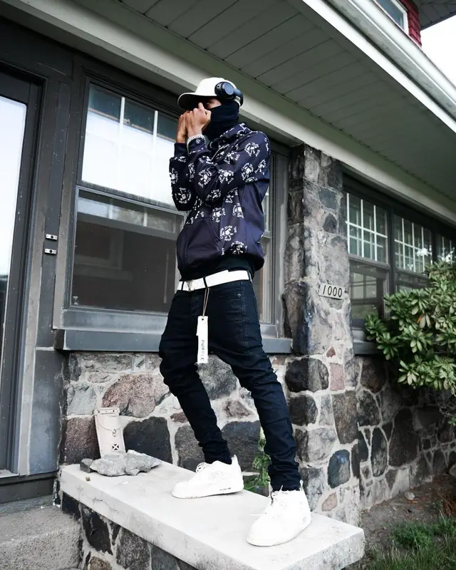 YSN Flow outfit in Purple Brand, Jordan, and Louis Vuitton, 2021