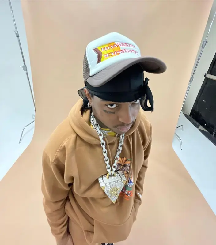 Ski Mask The Slump God outfit in Homesick, 2021