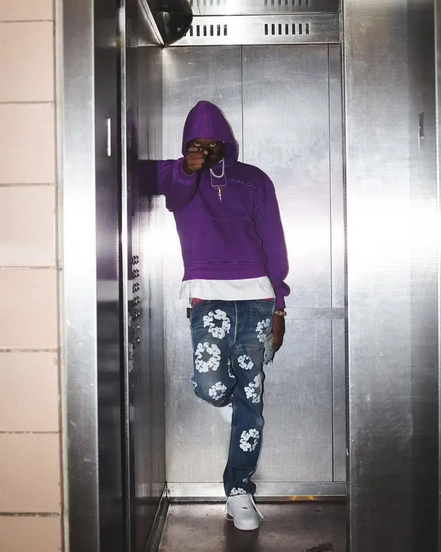Bloody Dior outfit in Levi’s, Nike, and Denim Tears, 2021