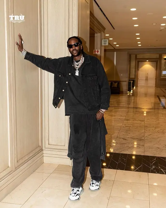 2 Chainz outfit in Balenciaga and Bottega Veneta, 2021