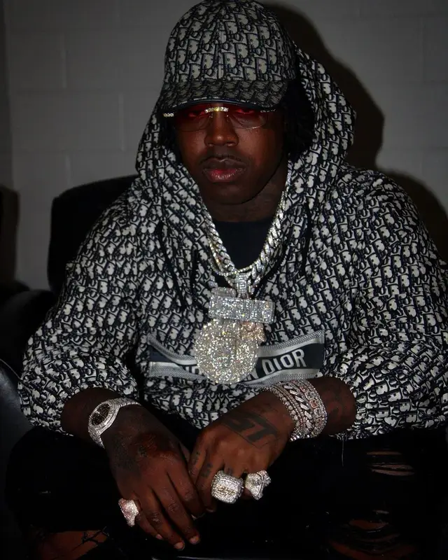 EST Gee outfit in Amiri, Cartier, and Dior, 2021