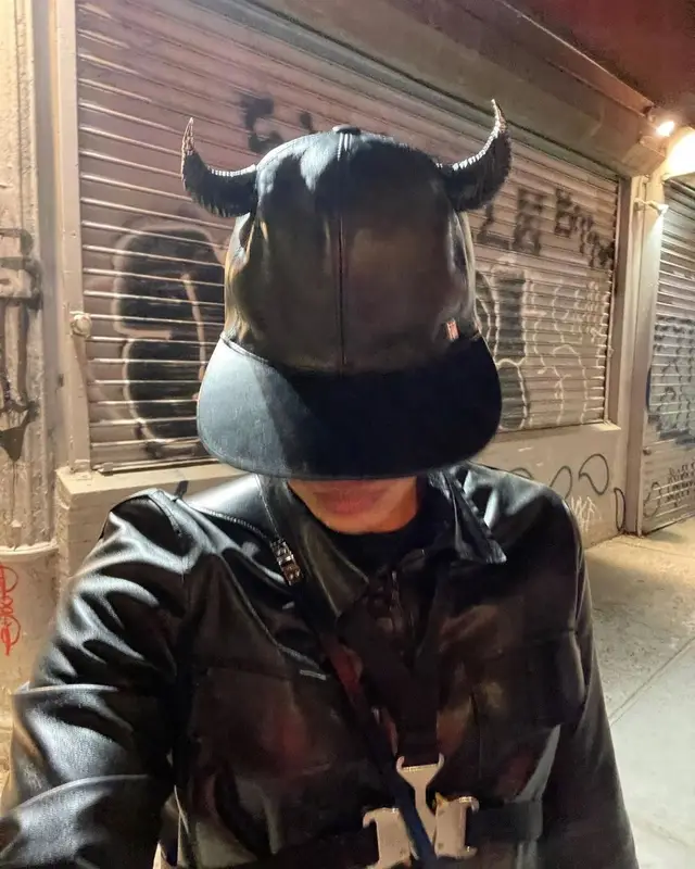 Gab3 outfit in Alyx and Givenchy, 2021