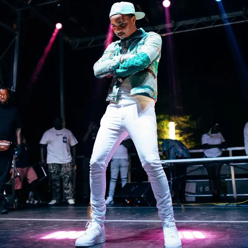 G Herbo outfit in Amiri, Nike, and New Era, 2021