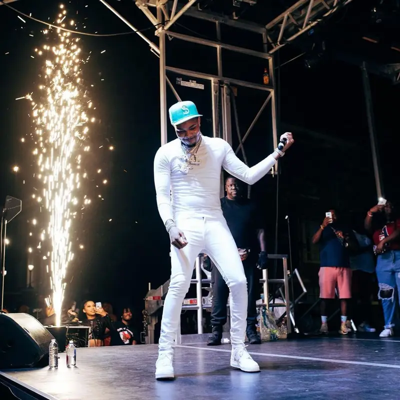 G Herbo outfit in Amiri, Nike, and New Era, 2021