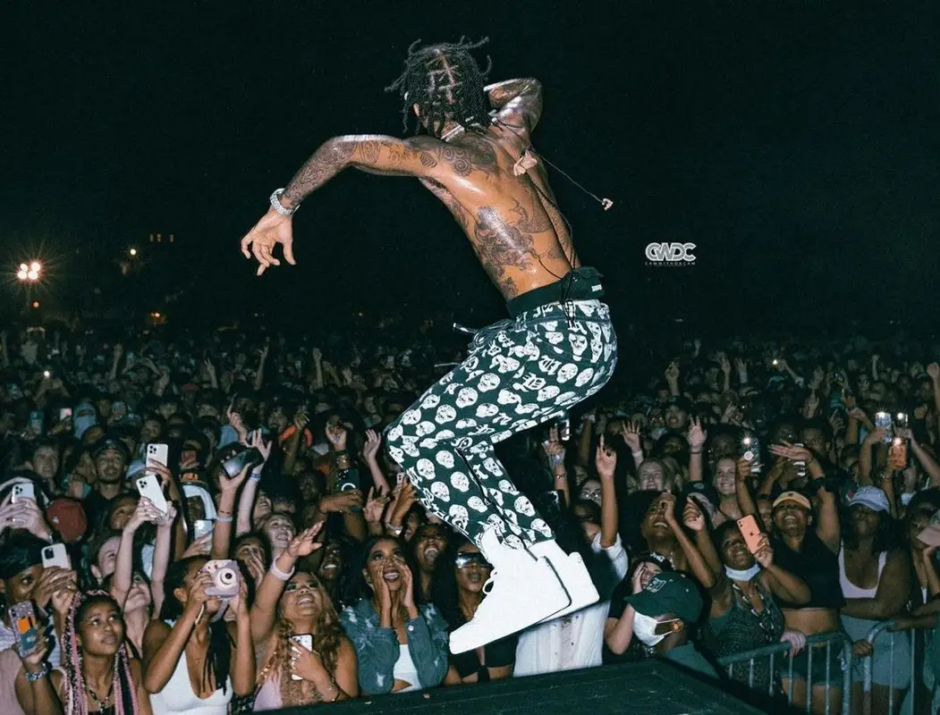 Swae Lee outfit in Vyner Articles, Nike, and Cartier, 2021