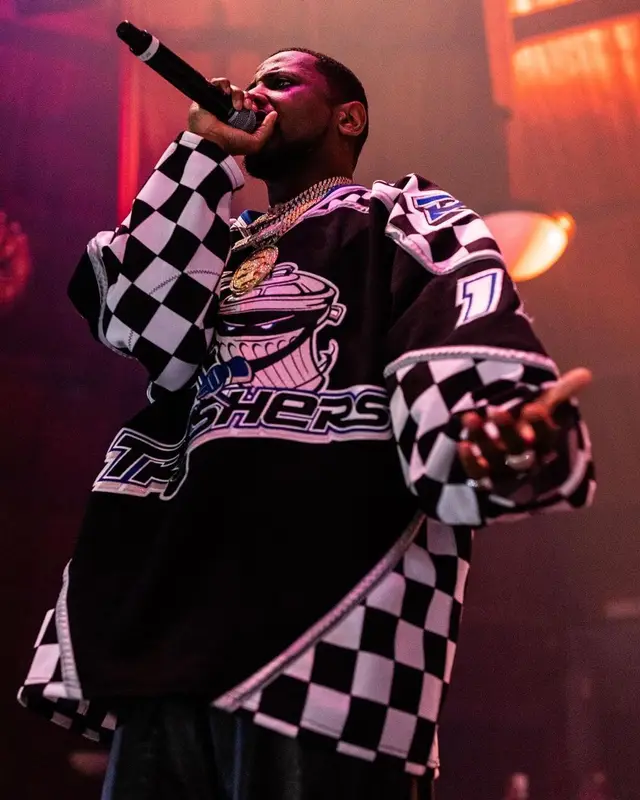 Fabolous outfit in Vintage, Nike, and Chrome Hearts, 2021