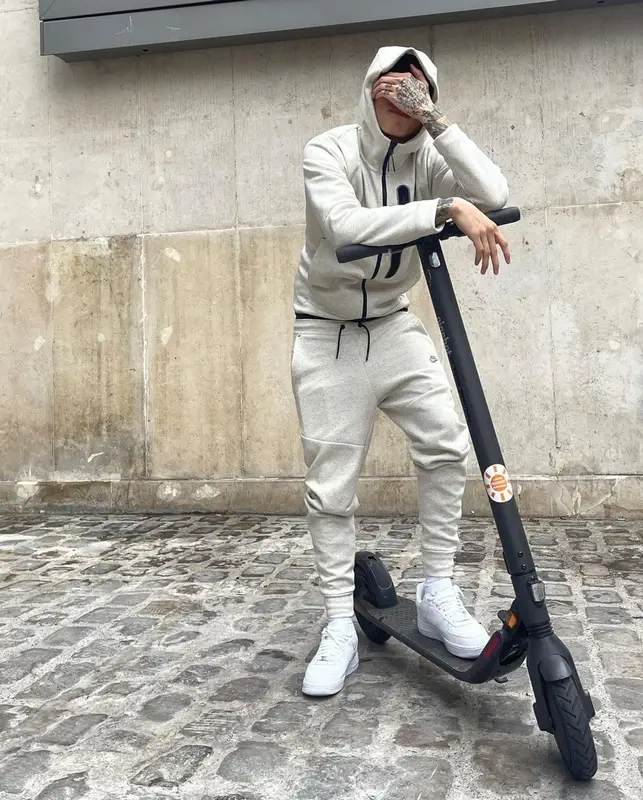 Central Cee outfit in Nike and Louis Vuitton, 2021