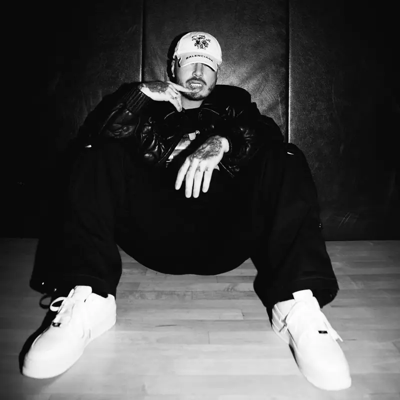 J Balvin outfit in Louis Vuitton, Nike, and Balenciaga, 2021