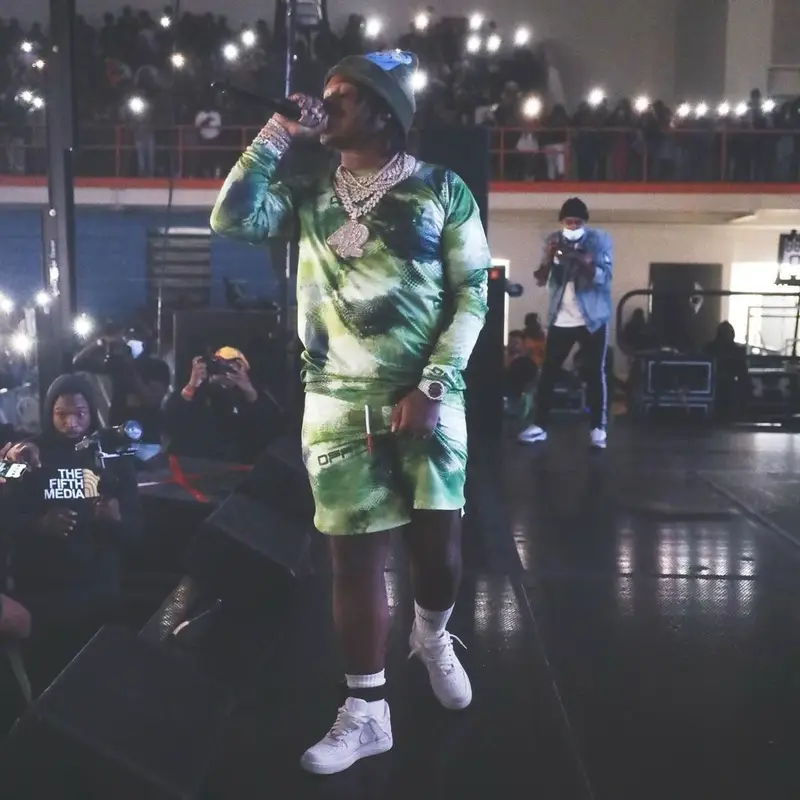 42 Dugg outfit in Off-White, Supreme, and Nike, 2021