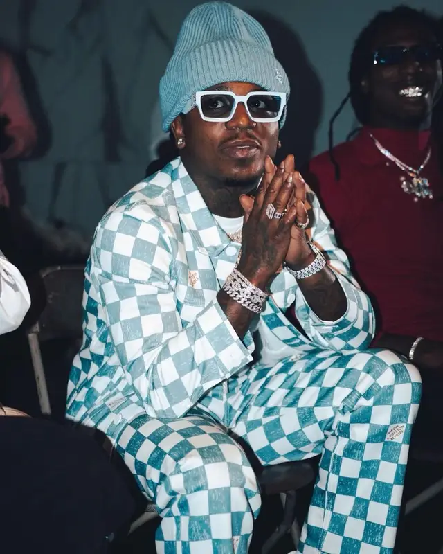 Jacquees outfit in Louis Vuitton, 2021