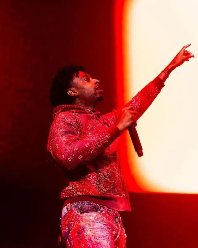 21 Savage outfit in Proleta Re Art and Nike, 2021