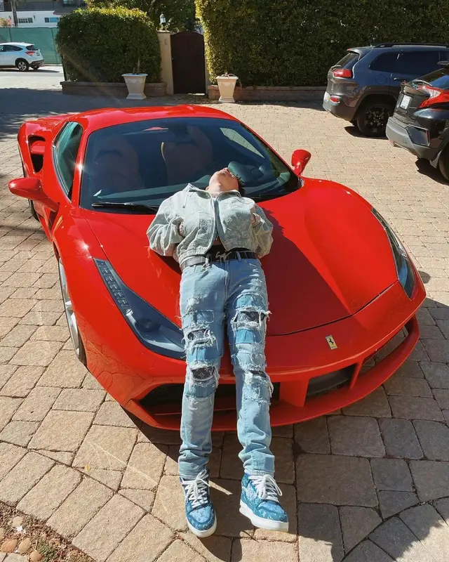 Lil Mosey outfit in Louis Vuitton, Giuseppe Zanotti, and NBA, 2021