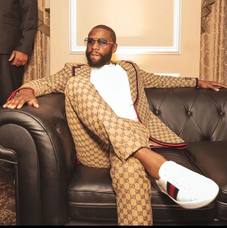 Floyd Mayweather outfit in Gucci, 2021