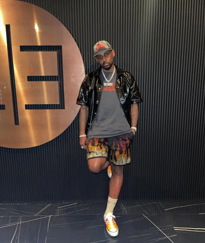 Fabolous outfit in Godfrey, Converse, and Gallery Dept., 2021