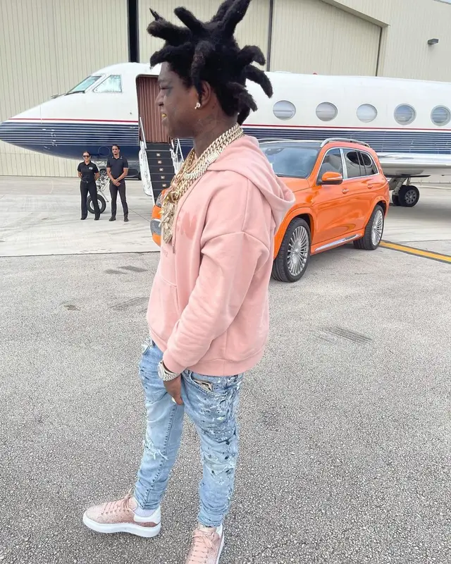 Kodak Black outfit in Alexander McQueen, Amiri, and Versace, 2021