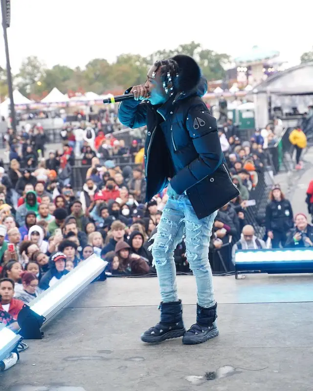 22Gz outfit in Moose Knuckles Canada, Amiri, and Louis Vuitton, 2021