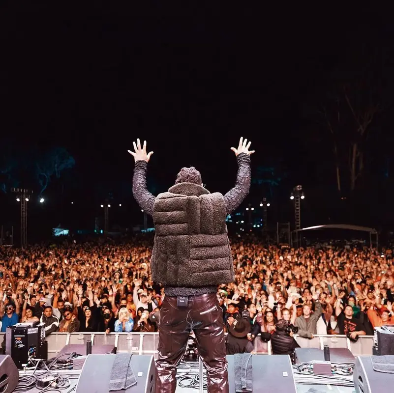 Burna Boy outfit in Rick Owens and Bottega Veneta, 2021