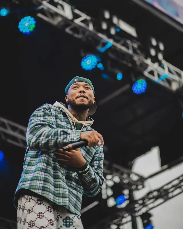 Cozz outfit in Sago Studio, Nike, and New Era, 2021