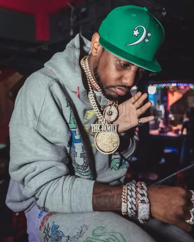 Fabolous outfit in Rhude, Nike, and Off-White, 2021