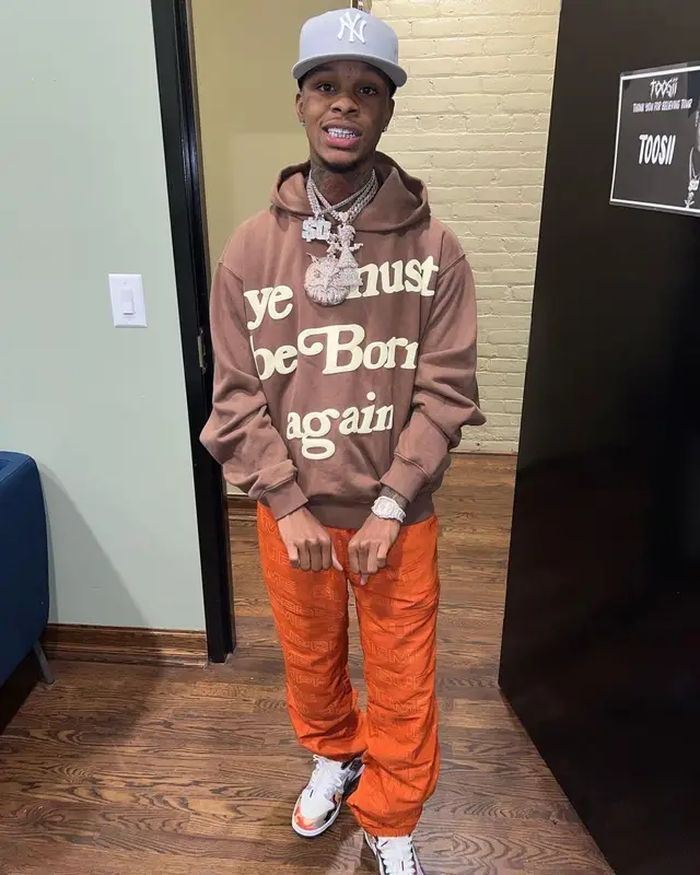 Toosii outfit in Cactus Plant Flea Market, Supreme, and New Era, 2021