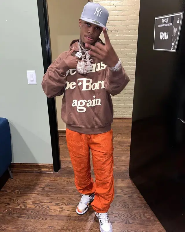 Toosii outfit in Cactus Plant Flea Market, Supreme, and New Era, 2021
