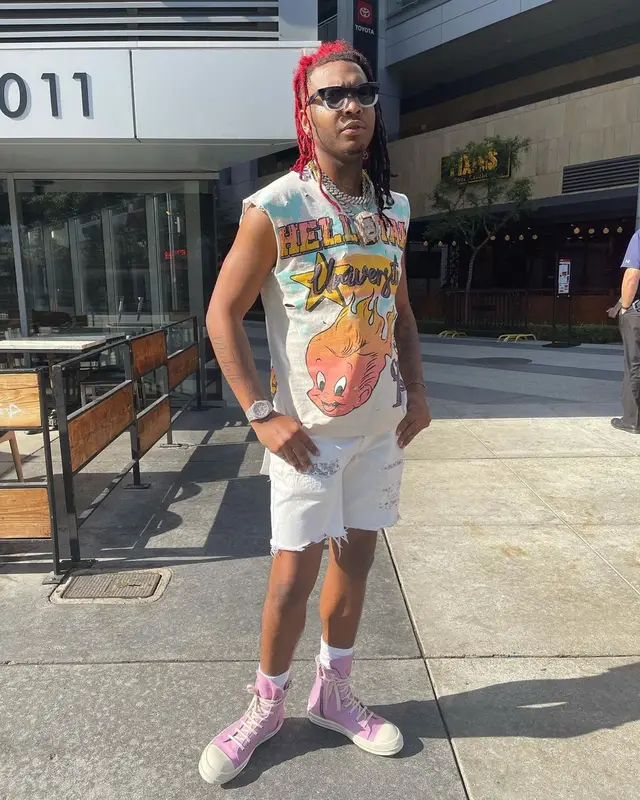 Lil Keed outfit in Purple Brand, Rick Owens, and Thierry Lasry, 2021