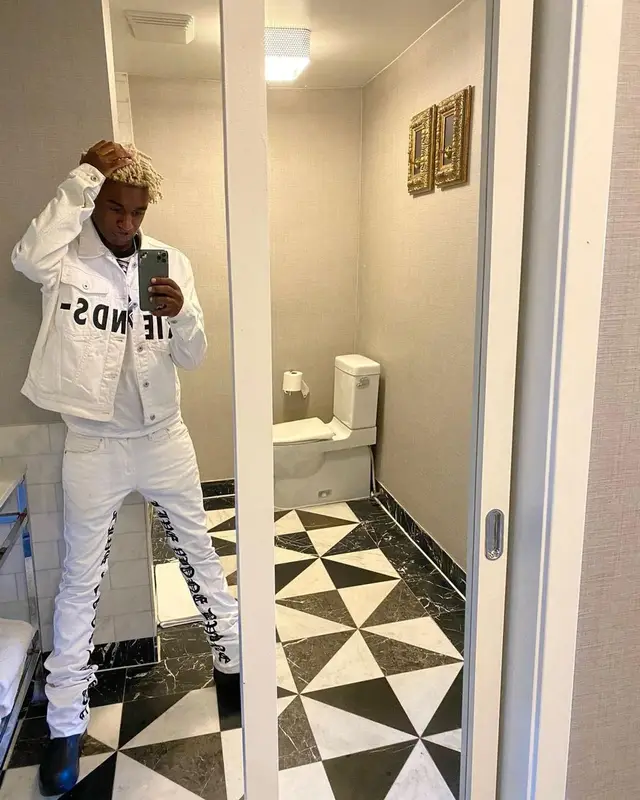 Ken Carson outfit in Vlone, Actual Hate, and Bottega Veneta, 2020