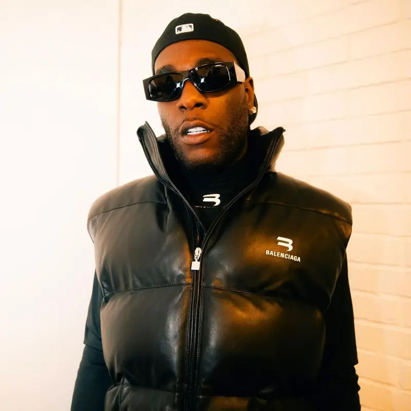 Burna Boy outfit in Balenciaga and New Era, 2021