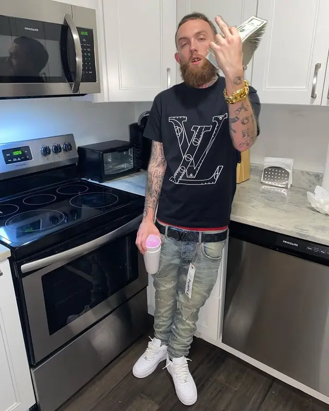 Gutta100 outfit in Louis Vuitton, Purple Brand, and NBA, 2021